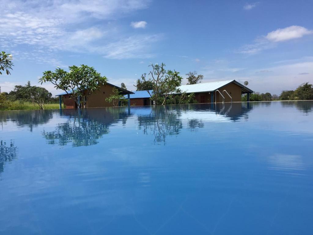 Rho Sigiriya Lake Edge Retreat Kibissa Exterior foto